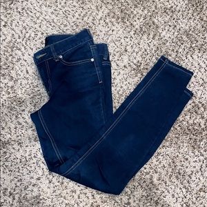 LIKE NEW-Dark Wash Harper Low Rise Jeans Sz27